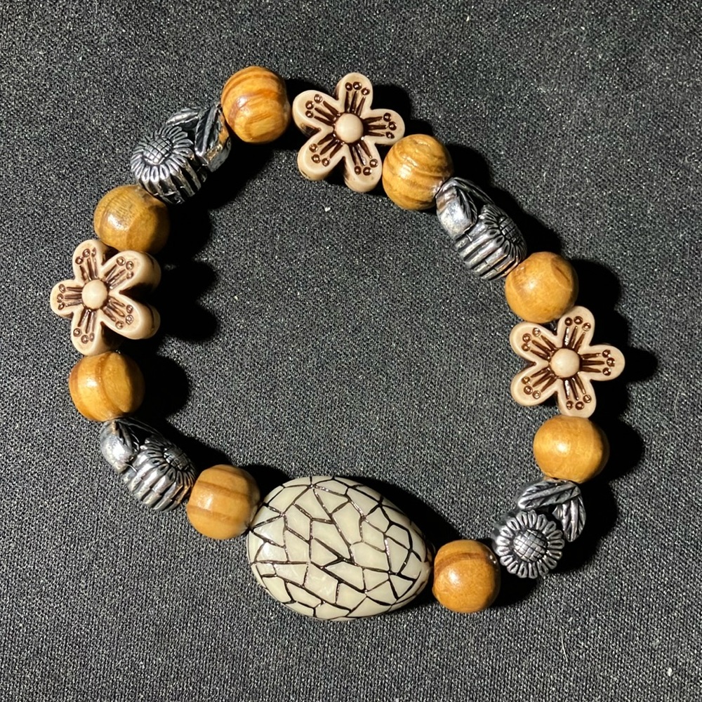 Beautiful earth tone bracelet